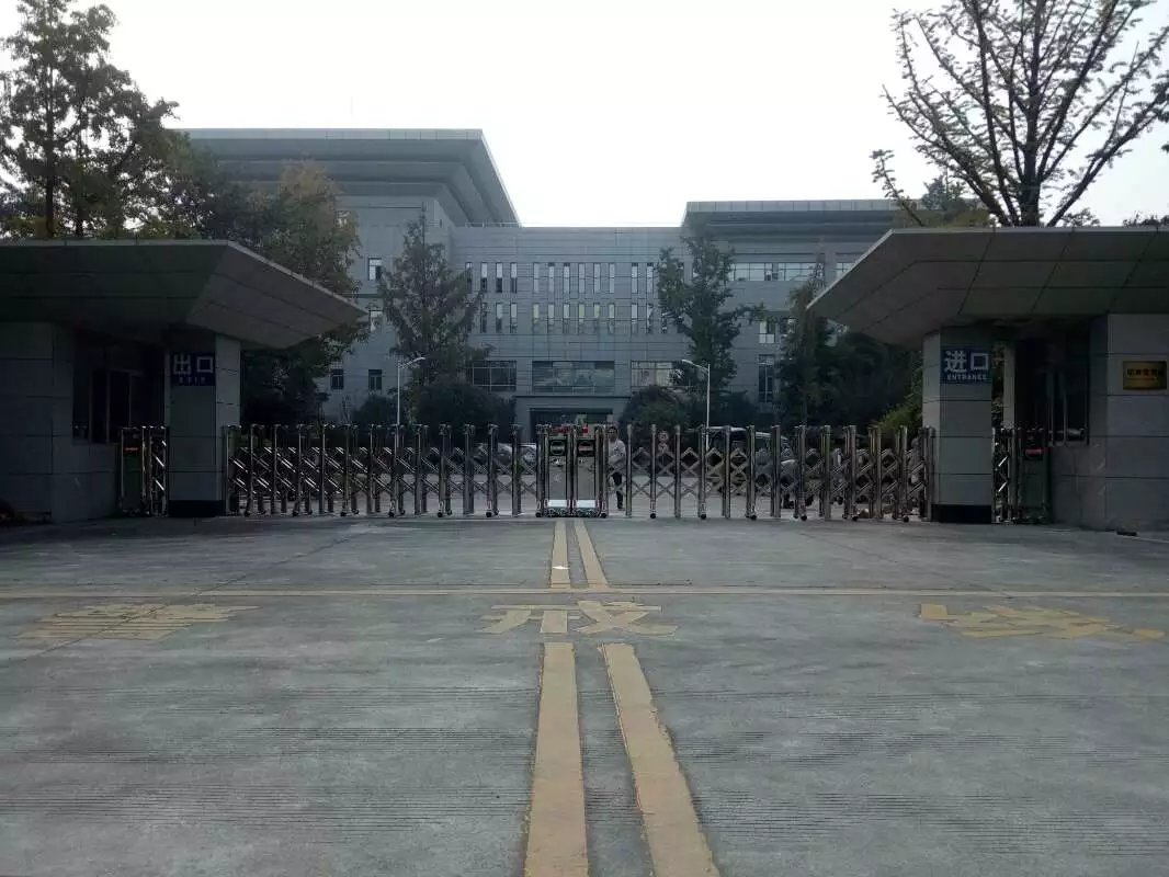 黑河黑河四川消防总队伸缩门